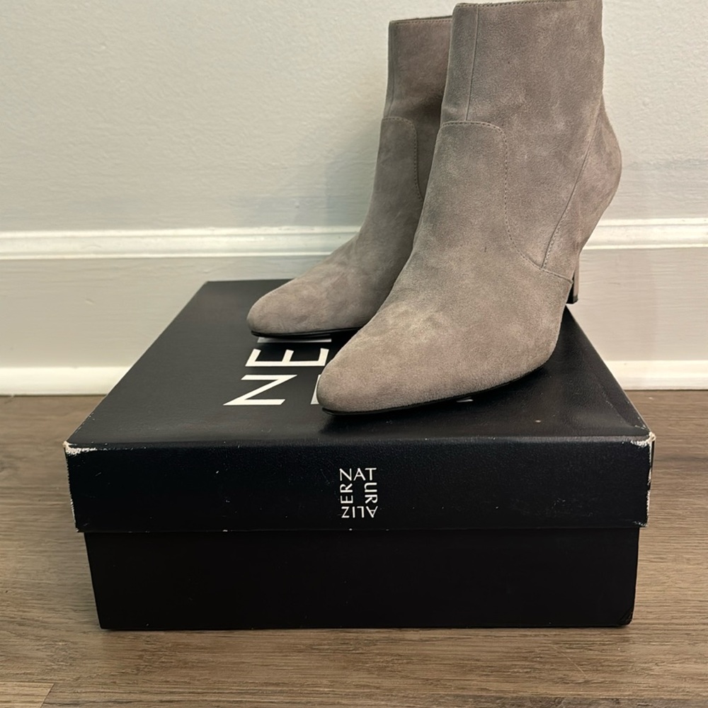 Naturalizer grey ankle booties